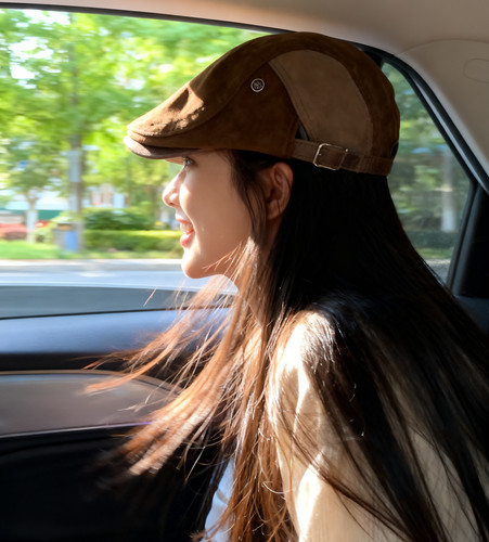 2025秋冬新款麂皮绒前进帽女英伦复古百搭显脸小报童反戴贝雷帽子