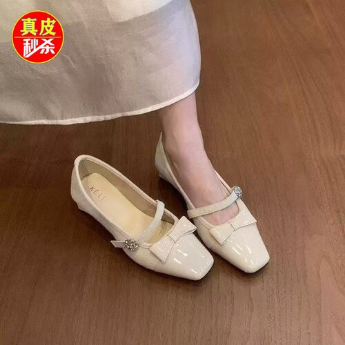 意尔康真皮蝴蝶结玛丽珍粗跟女鞋