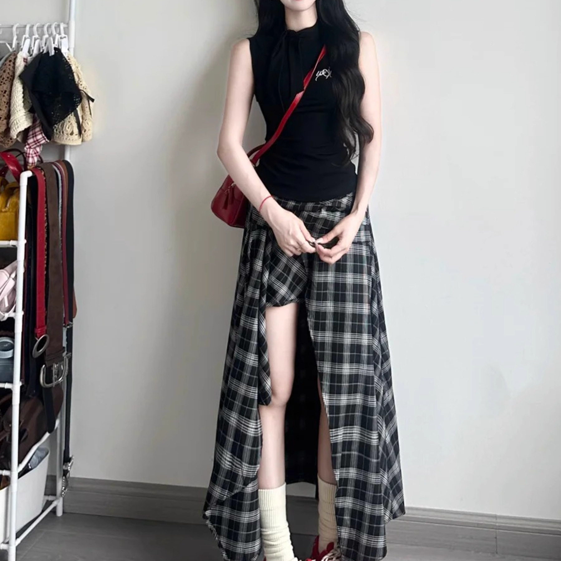2025新款设计感小众带安全裤不规则黑白格纹半身裙女夏季新款裙子