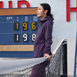 NILICO陈媚 城市运动户外防风防泼水轻柔软壳冲锋衣外套 云间