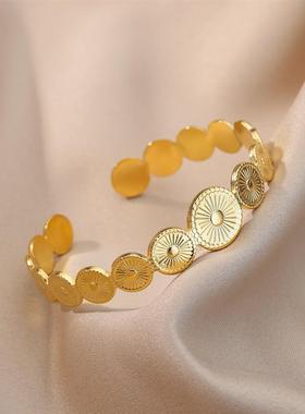 Stainless Steel Bangles Bracelet for Women Luxury Gold Plate