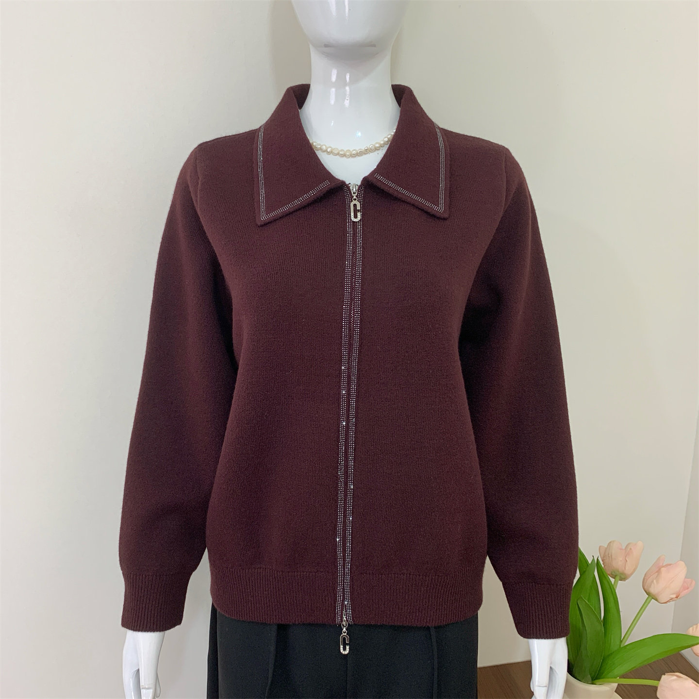 妈妈秋冬装时尚减龄针织衫外套2025新款中老年女装喜婆婆红色上衣