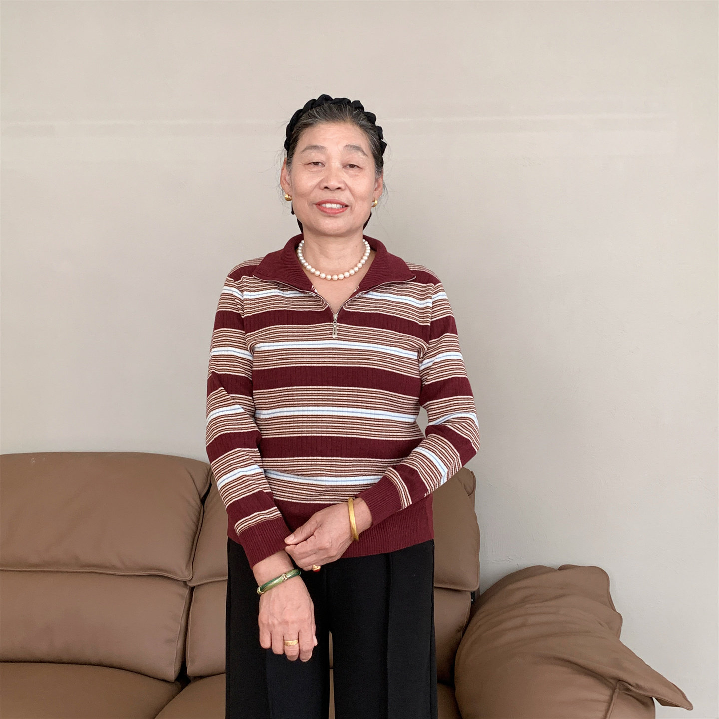 妈妈秋装时尚休闲针织百搭打底衫
