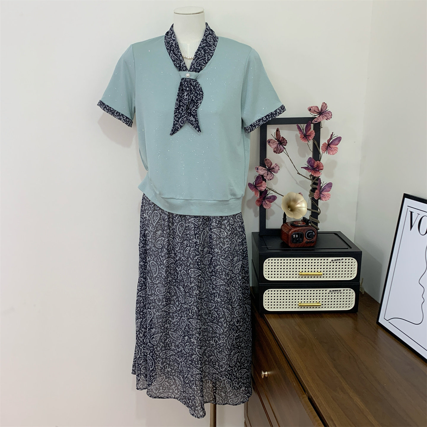 时尚妈妈夏装连衣裙2026新款中老年女装夏季短袖T恤半身裙两件套