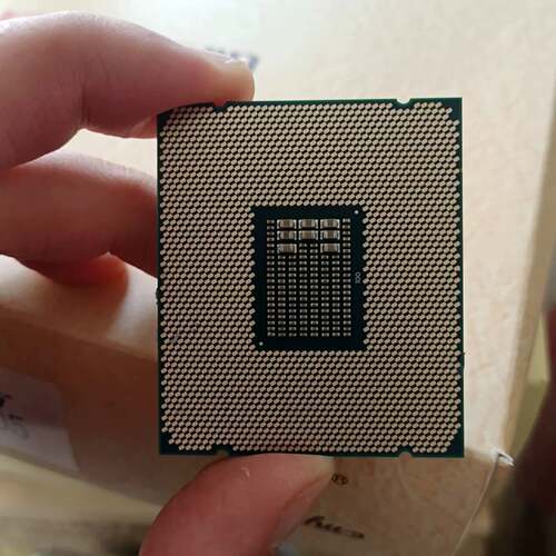 可维修cpu e5-2667v4俩块议价