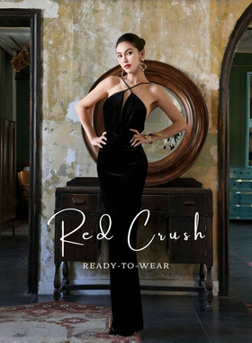 Red Crush 夜色降临 进口黑丝绒交叉绑带露背荡领高开叉吊带长裙