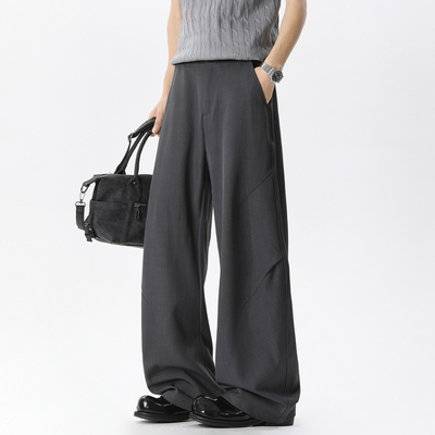 吾一白男生垂感阔腿弯刀裤