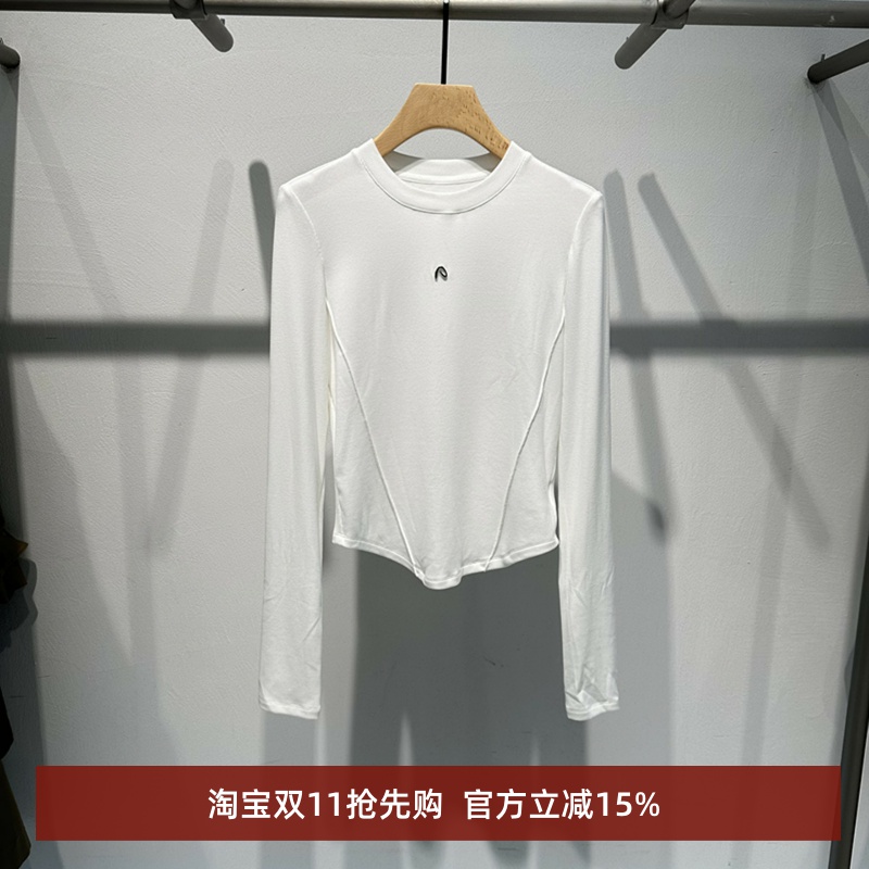 新款时尚百搭白色圆领长袖T恤
