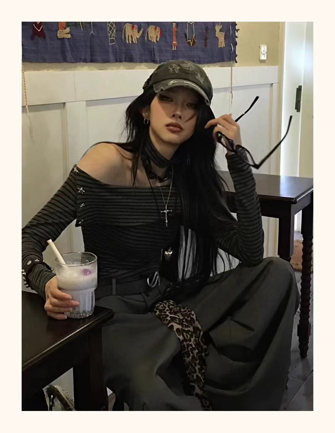 美式复古辣妹修身显瘦长袖条纹一字肩T恤女2025春季新款内搭上衣