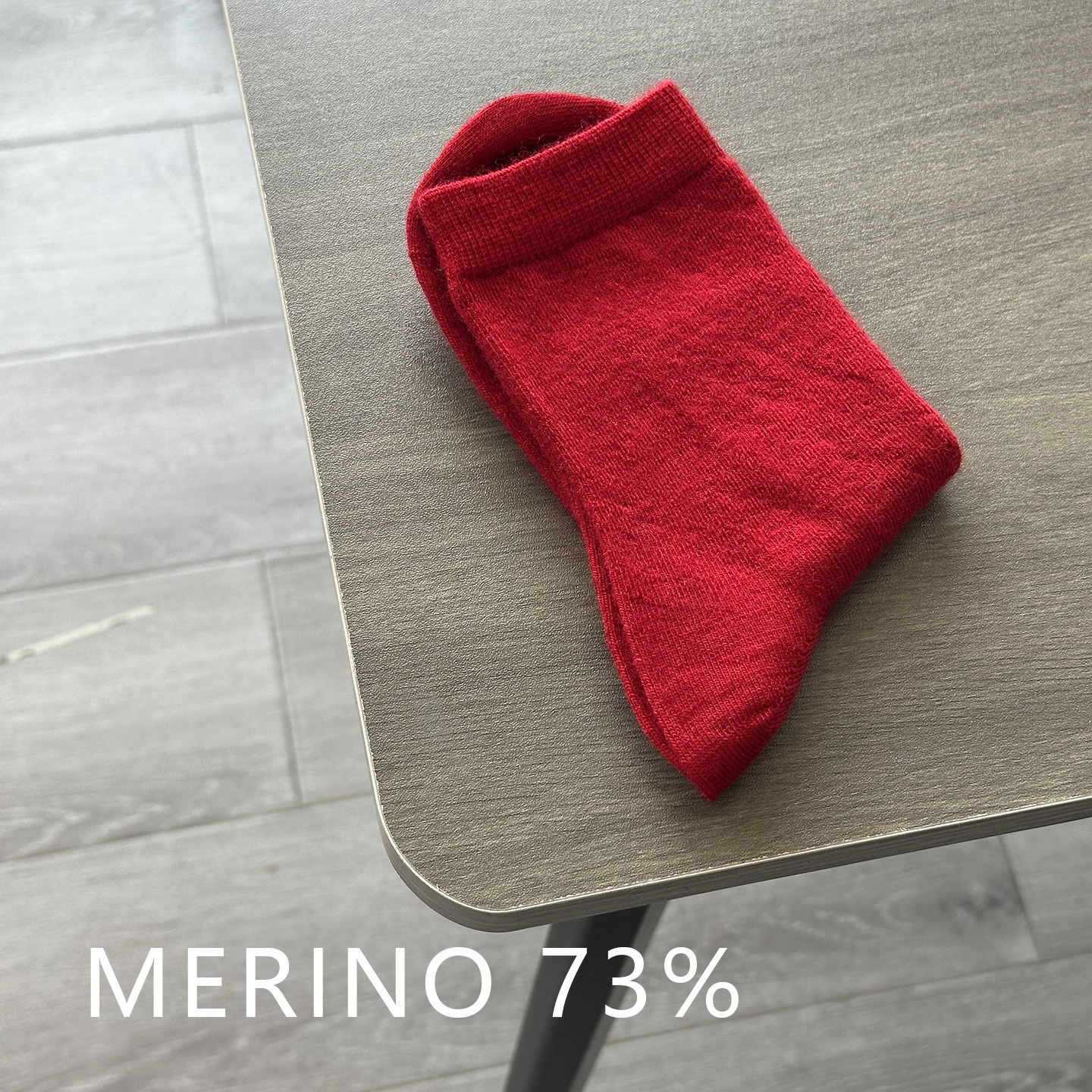 73%merino wool大红色美利奴羊毛袜子女士四季款透气中筒无骨袜