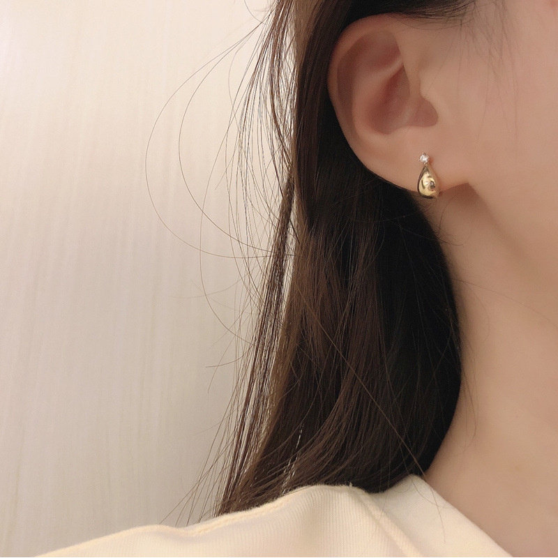 S925纯银镀18K金水滴锆石耳环女