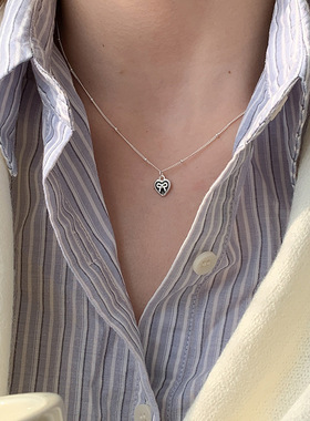 925纯银黑色滴油爱心蝴蝶结项链