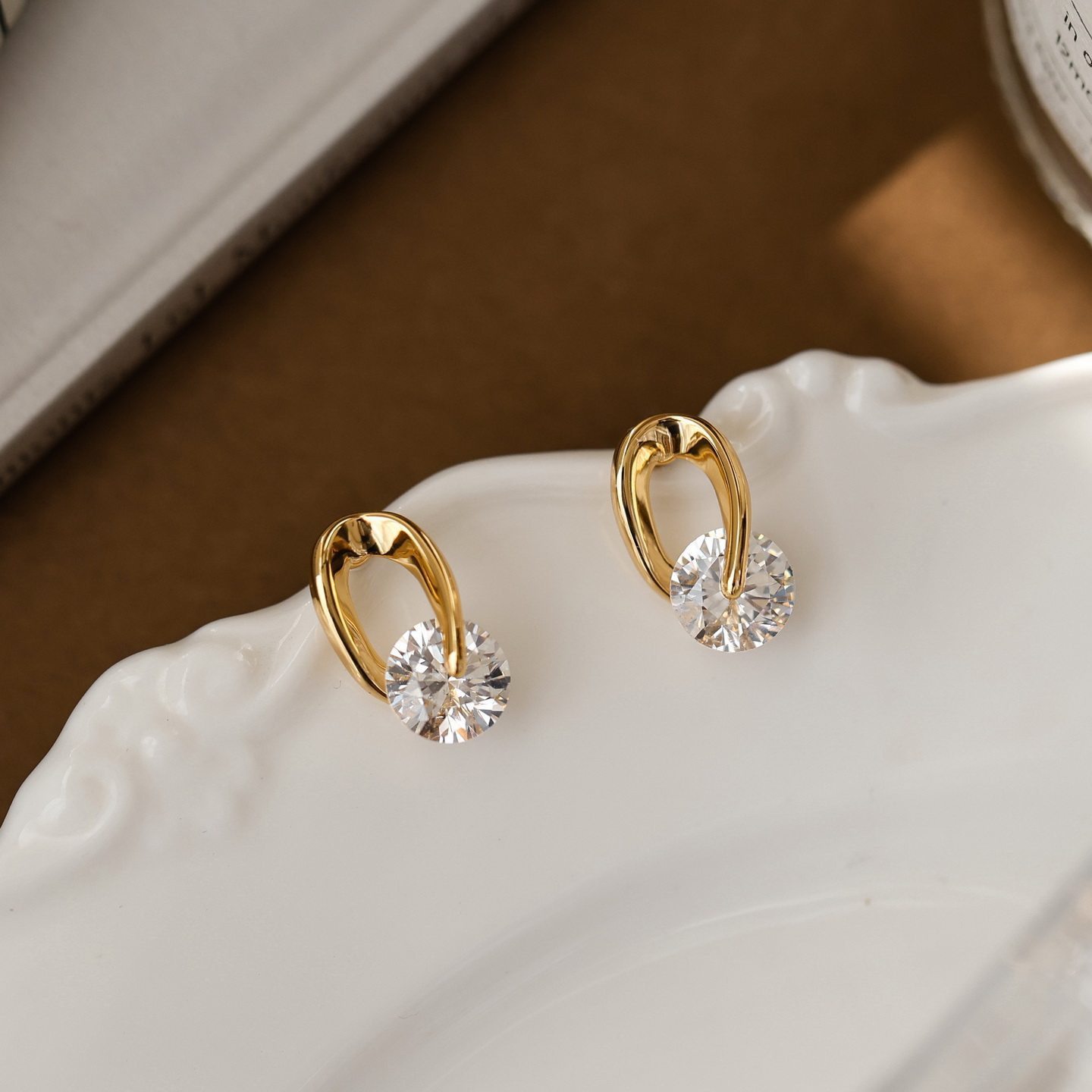 ROMANTIC纯银镀18K金耳饰闪熠切割面锆石耳环超闪时尚轻奢高级感,饰品/流行首饰/时尚饰品新,银饰耳饰,淘宝优惠券,粉丝福利购,淘宝优惠卷