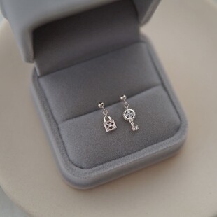 ROMANTIC锁爱~S925纯银钥匙小锁耳钉耳环小耳坠不对称设计感耳饰