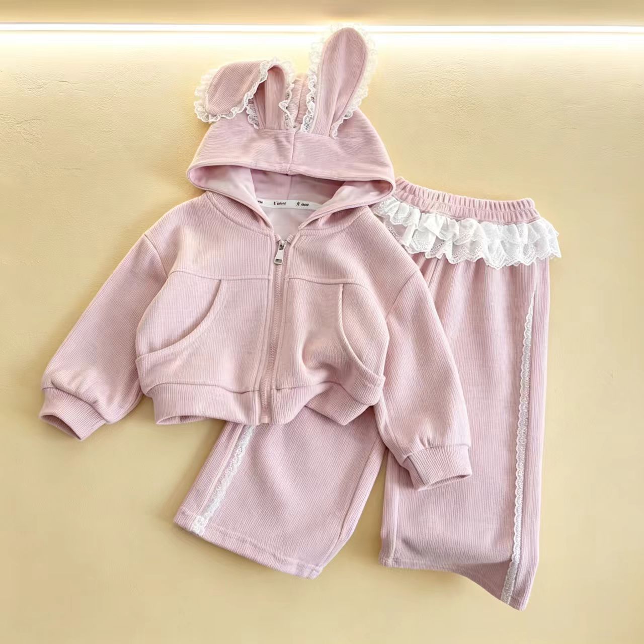 森系韩版秋季装可爱儿童女宝宝洋气兔耳蕾丝连帽运动卫衣两件套装