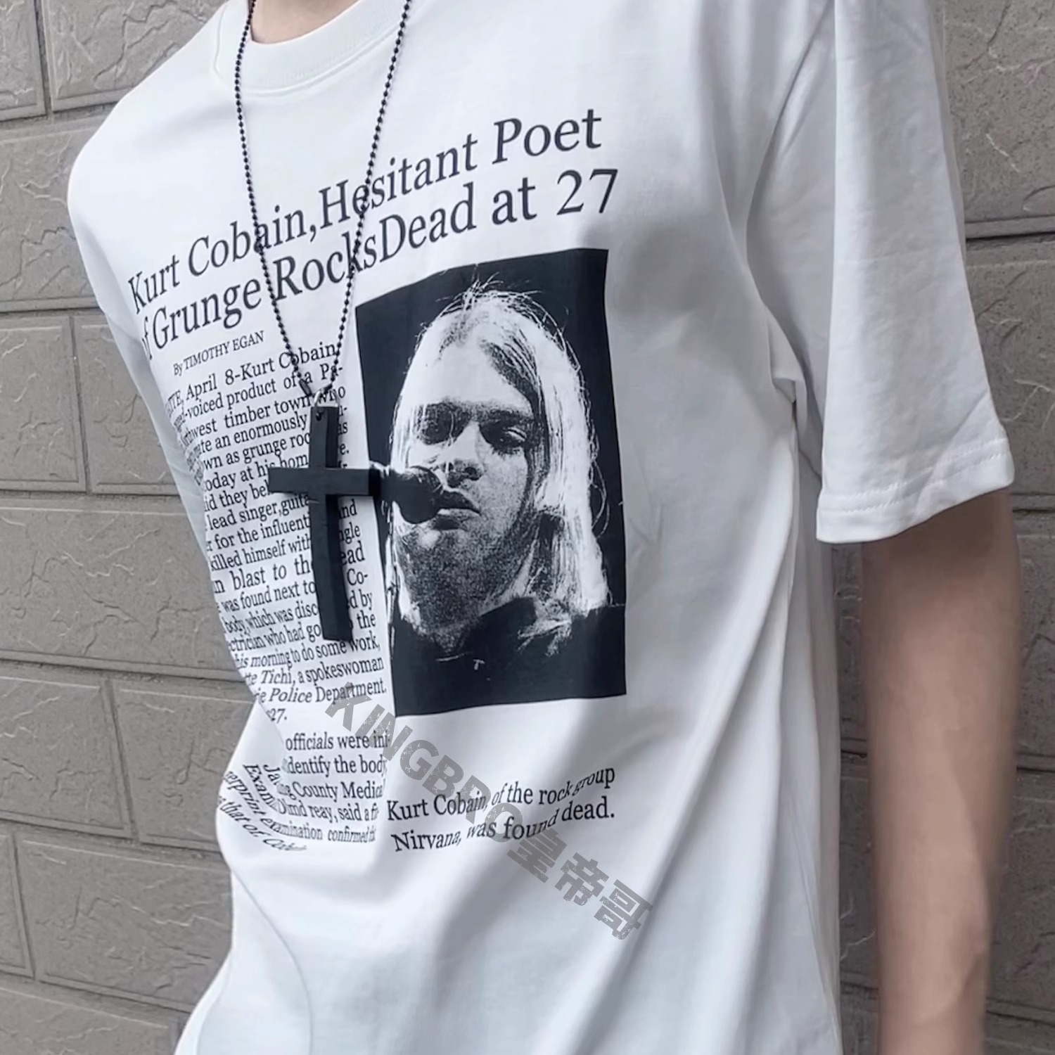 认准最鼎涅槃柯本人像短袖