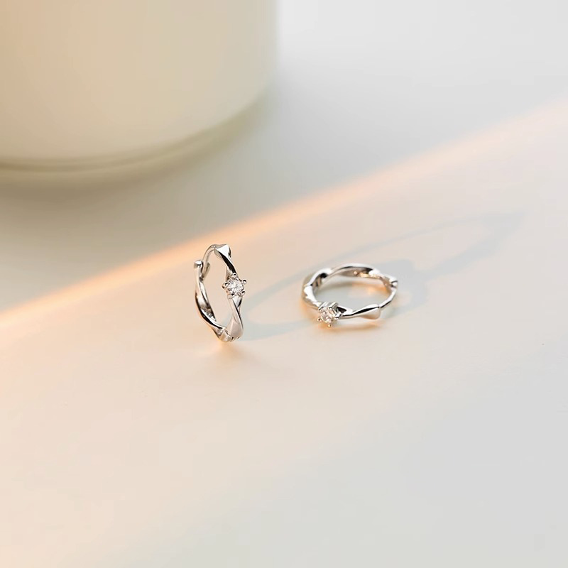 莫比乌斯环耳扣女简约小众设计感