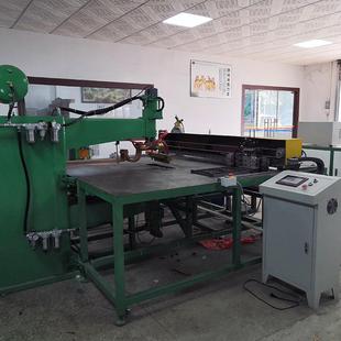 厂家供应铁线魔术方块网片XY轴网片排焊机金属网格片焊接机五金