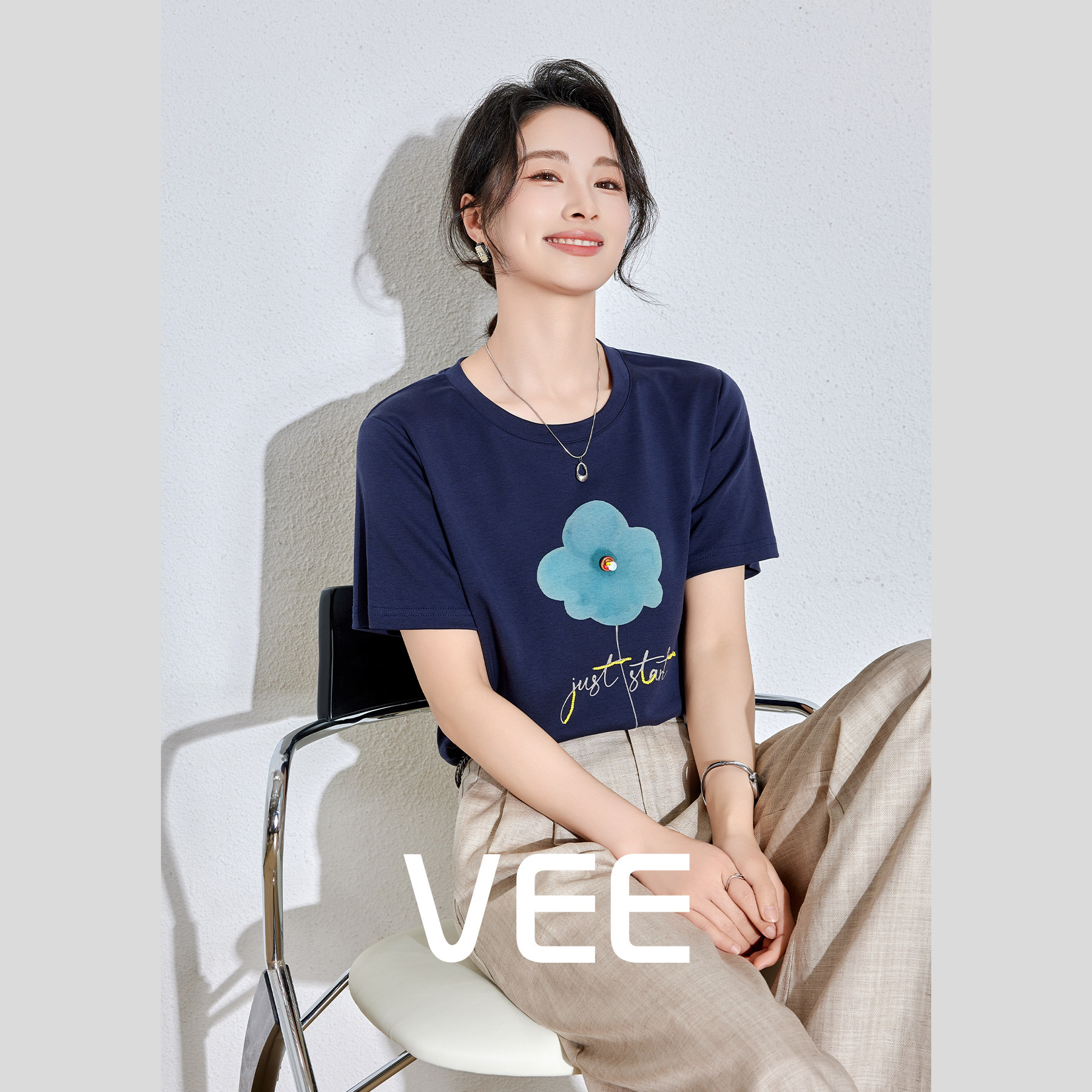 VEE【送你一朵小红花】印花钉珠短袖t恤女夏2026新款显瘦圆领上衣