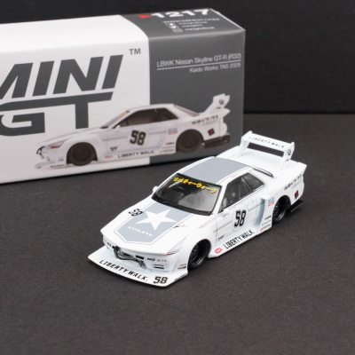 MINIGT164R32GT-R合金车模