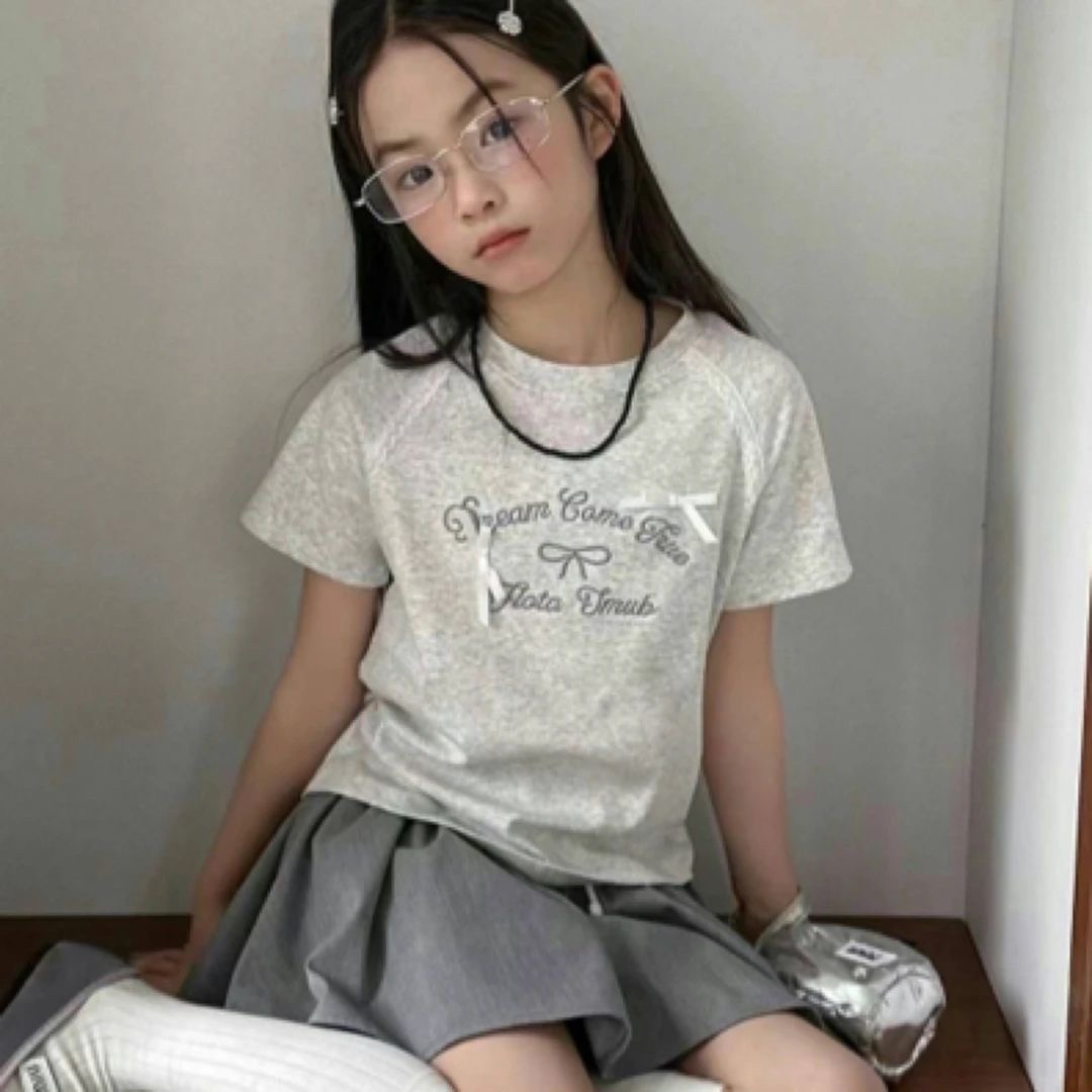 夏季百搭短袖中大女童刺绣蝴蝶结字母温柔风收腰修身短款洋气上衣