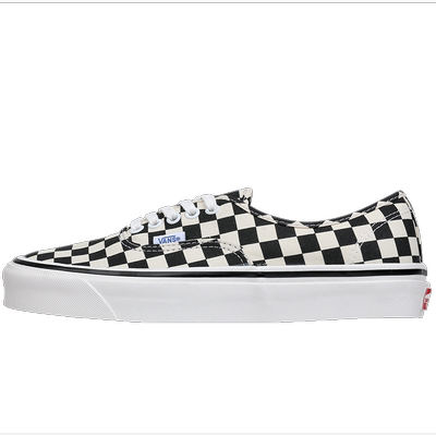 VANS车缝线系带男板鞋低帮