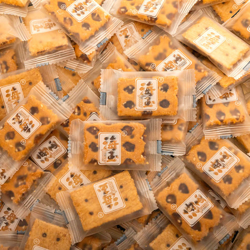 海玉蜂巢红糖小脆韧性饼干散装芝麻夹心独立包装小饼干休闲零食
