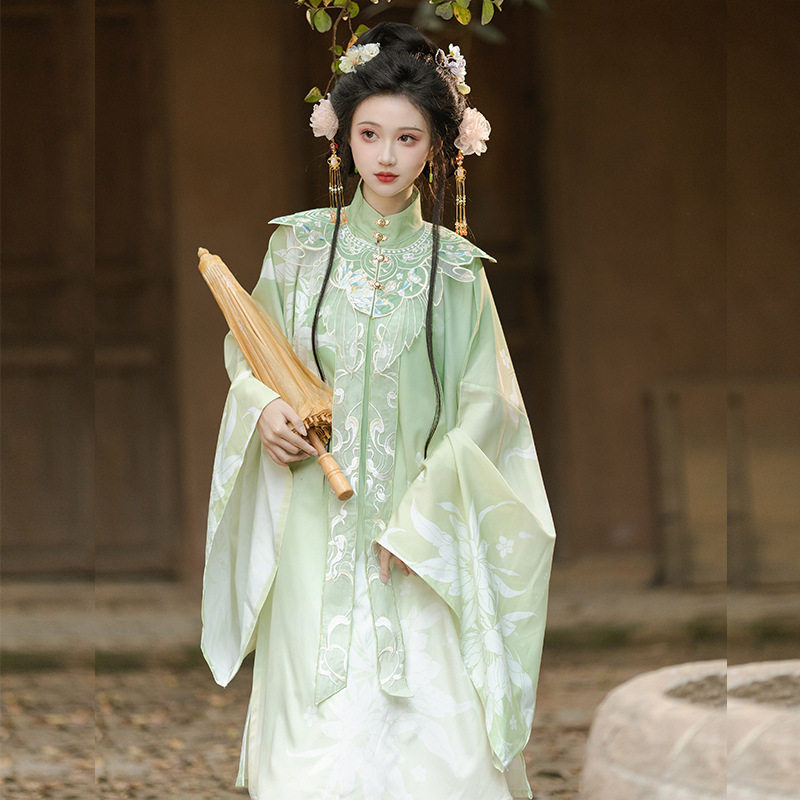 明制汉服女2026新款 昙花月 秋冬季改良云肩马面裙套装超仙气古装