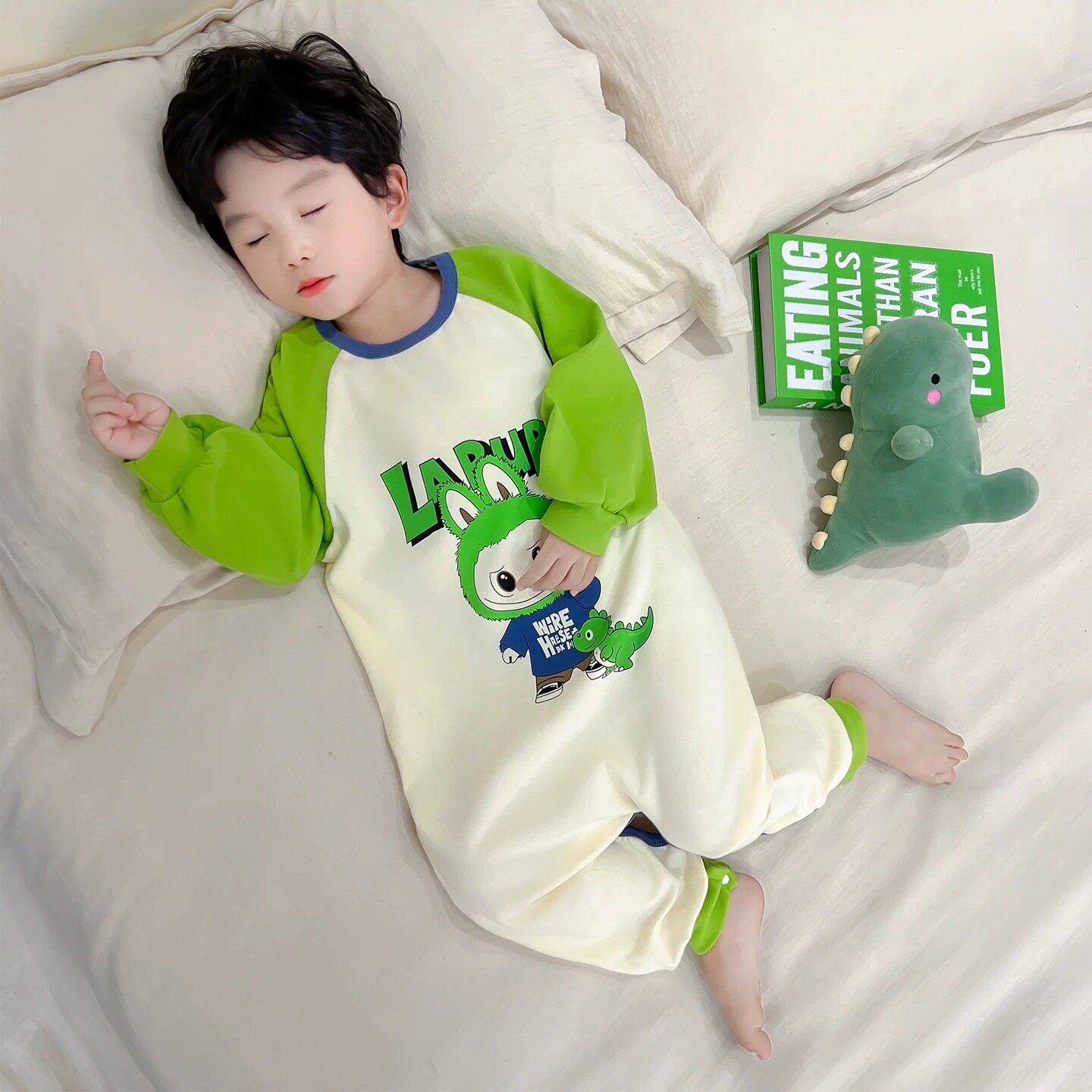 新款儿童连体睡衣秋冬季防踢被