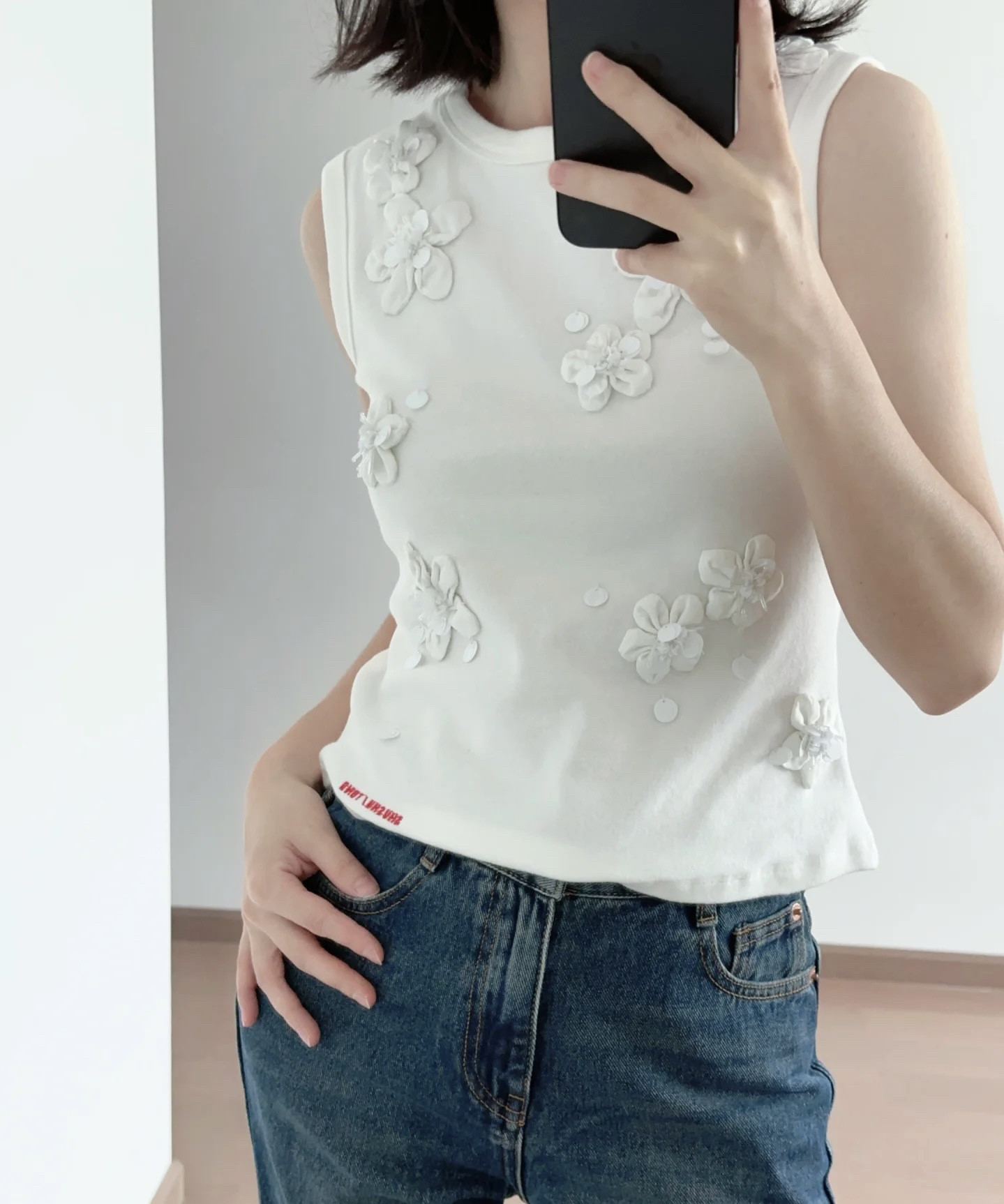 【现货】SST圆领无袖立体花朵钉珠绣花T恤背心修身上衣24夏季新款
