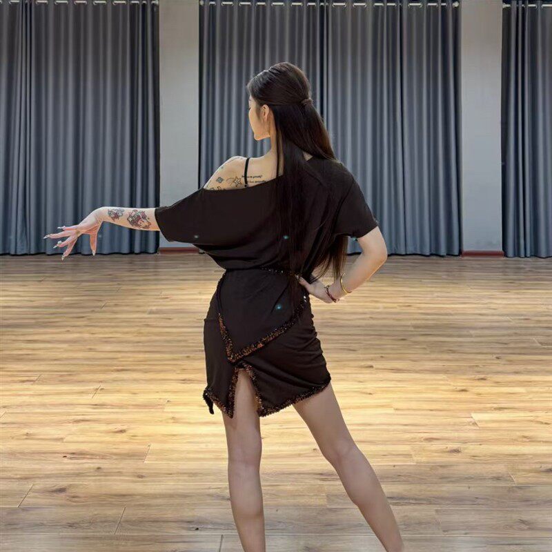 拉丁舞服斜肩P短袖上衣亮片大衫半身裙黑色棕色套装练舞宽松遮肉