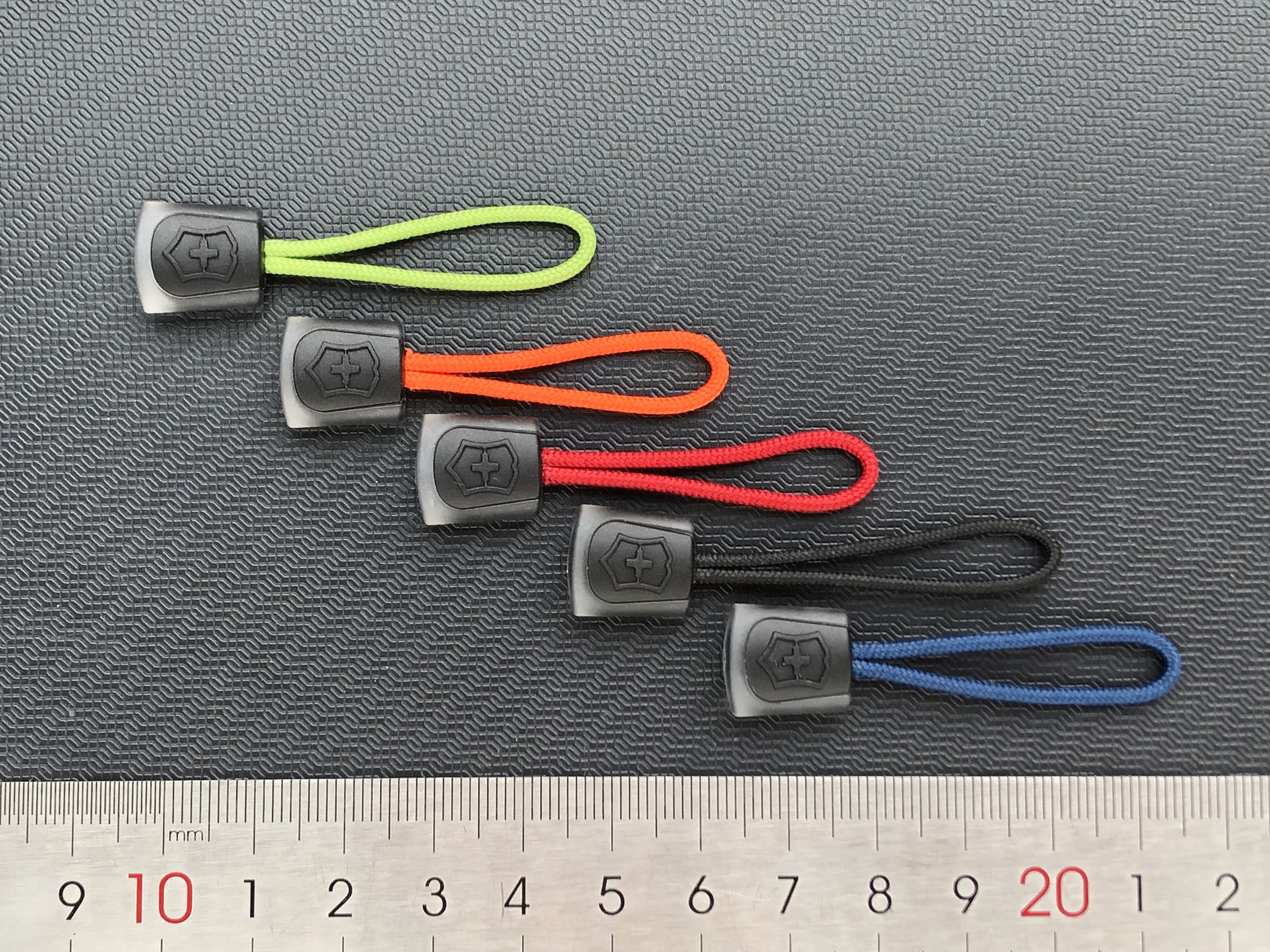 维氏VICTORINOX瑞士军刀配件箱包服装服饰挂绳刀绳刀坠拉链坠挂件