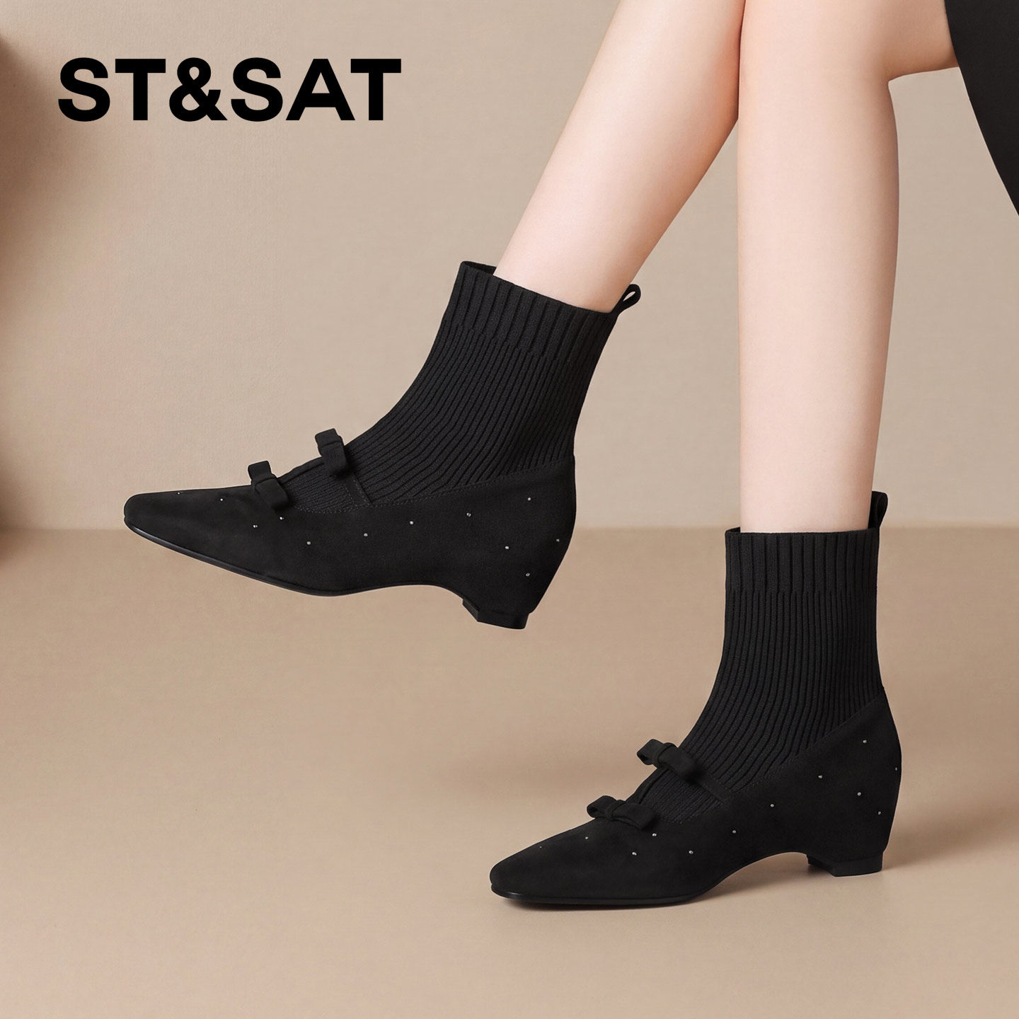 St&Sat/星期六复古尖头坡跟针织弹力袜靴女蝴蝶结黑色美拉德短靴
