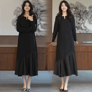 法式赫本风黑色长袖连衣裙女2026春季新款宽松遮肉显瘦拼接鱼尾裙