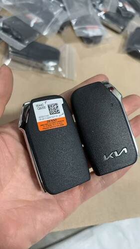 23新款起亚K3智能卡 起亚K3智能卡遥控器钥匙原厂Q8200编码
