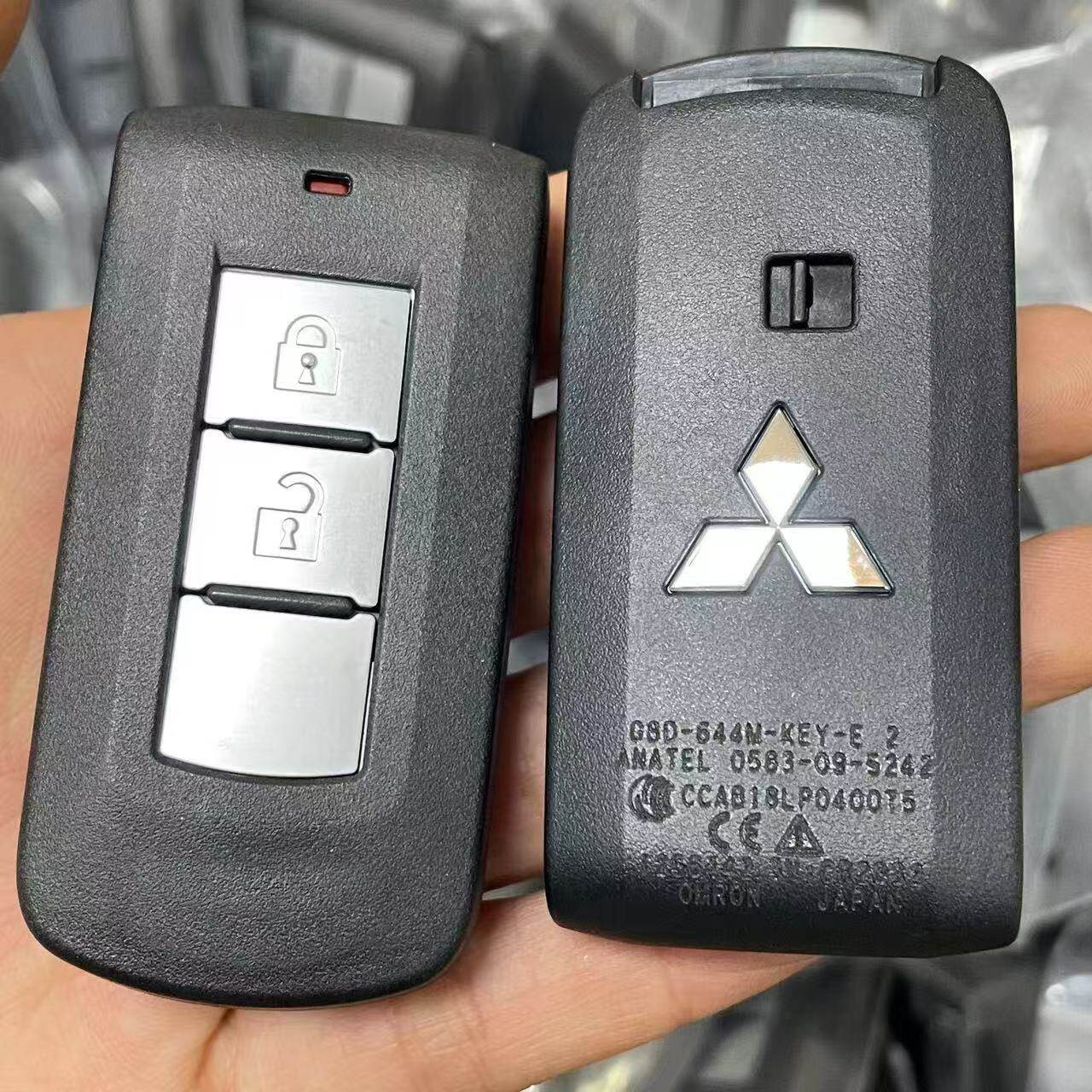 适用三菱劲畅 欧蓝德 劲炫 翼神 奕歌智能卡 遥控器钥匙原厂2键锁