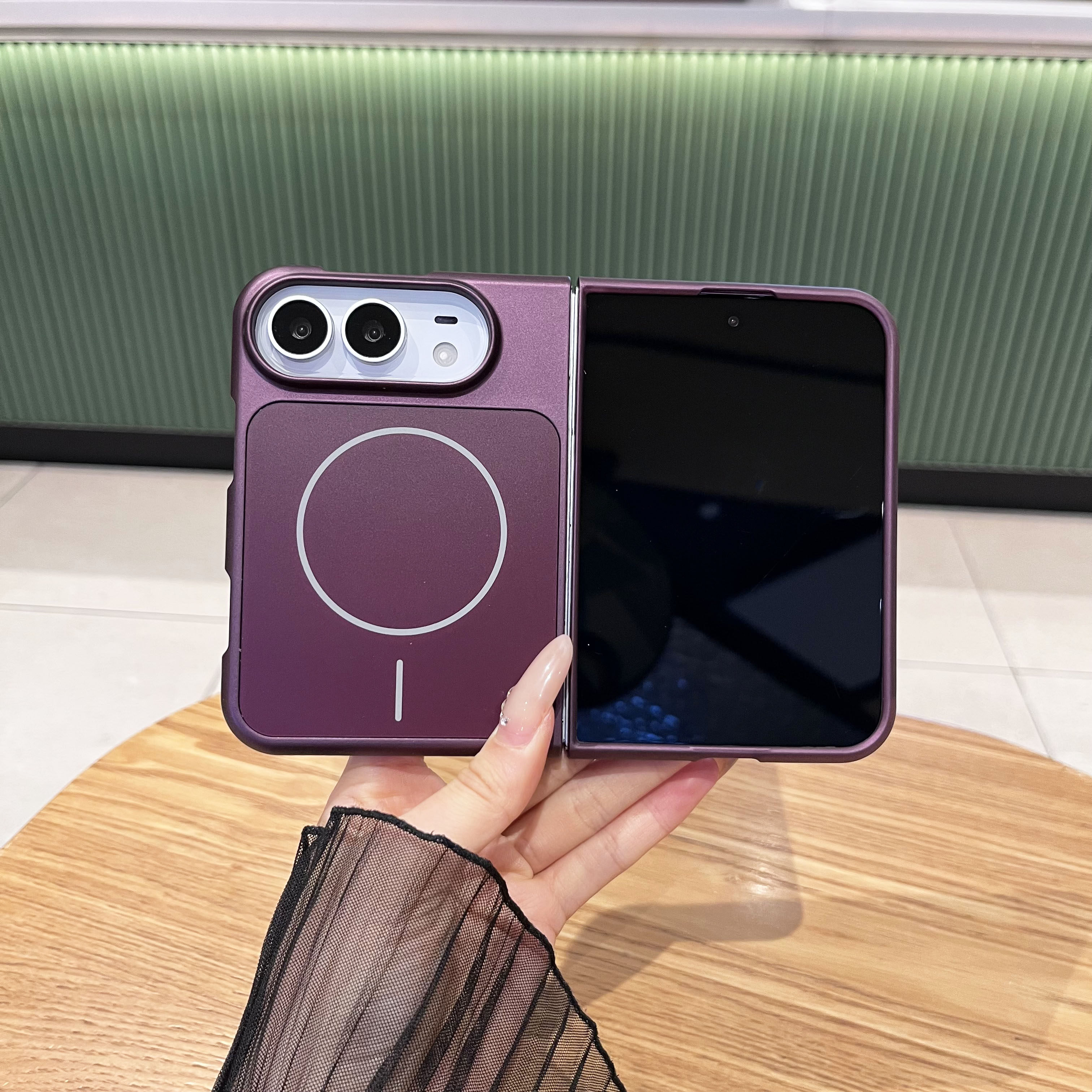 樱桃红细圈磁吸充电适用于苹果18duo手机壳新款肤感iPhone18Duo折叠屏保护套ip18DUO前框后盖无中轴硅胶防摔