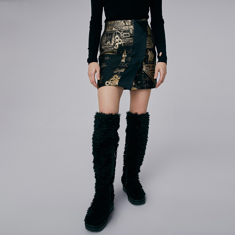 HUI卉黑金提花高密纱线半裙