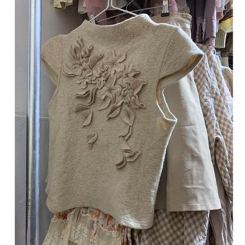 独特漂亮早秋上衣女款2025新款爆款韩系氛围感超火减龄米白色短袖