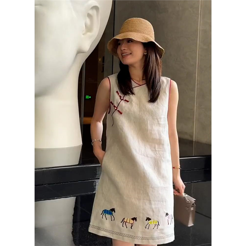 新中式轻国风气质女神范高级感斜门襟盘扣无袖背心棉麻连衣裙女夏