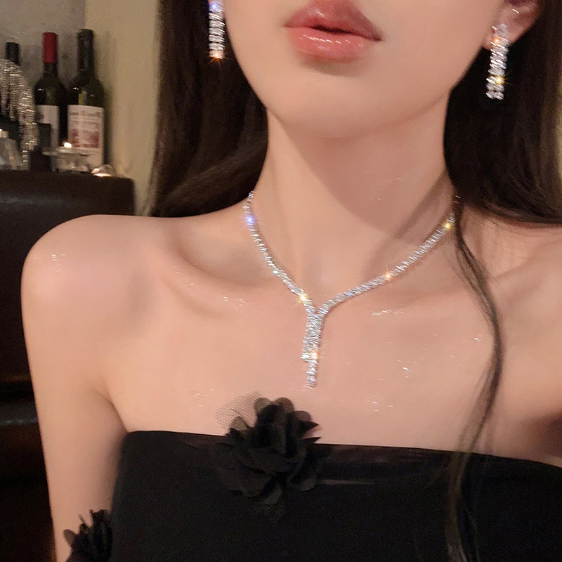 公主水滴锆石项链耳环套装女轻奢小众高级感夸张千金新娘礼服配饰