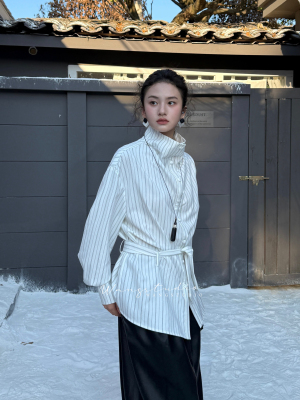 2025秋季新款法式复古条纹衬衫女设计感小众收腰显瘦气质上衣WANG
