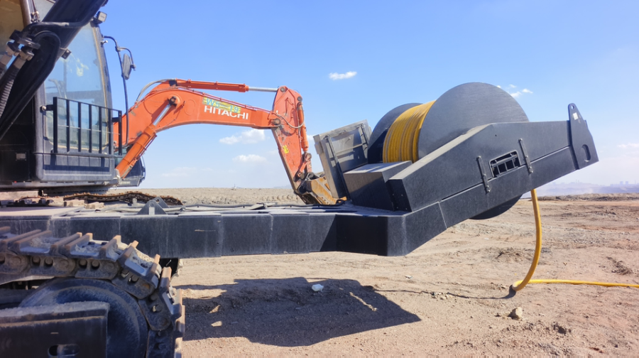 1月3日昌吉回族自治州再次拍卖雷沃挖掘机FR1000F-EP一台网络拍卖公告