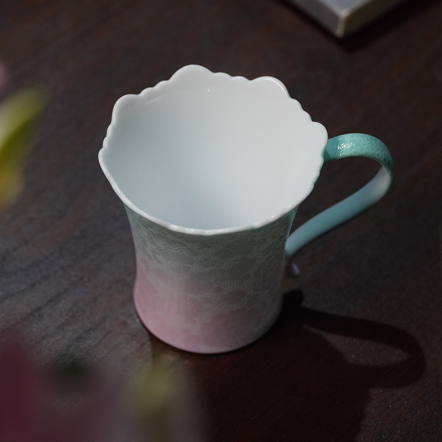 大鱼美器 【云花盏】景德镇陶瓷茶杯纯手工扒花把手杯闺蜜礼物杯