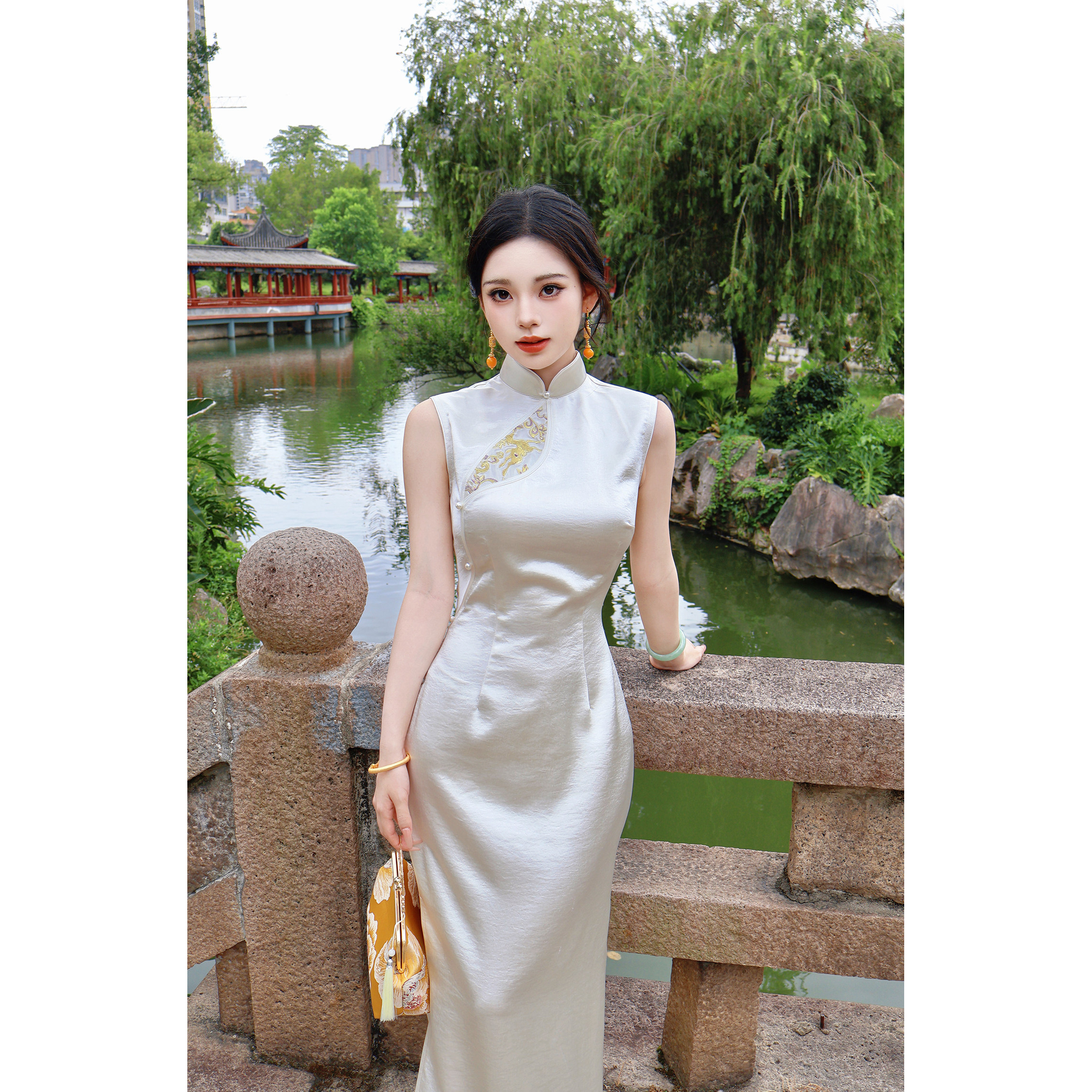 【尔尔古典美学】复古新中式刺绣旗袍【玉璃鹿隐】夏季显瘦日常,女装/女士精品,旗袍,淘宝优惠券,粉丝福利购,淘宝优惠卷