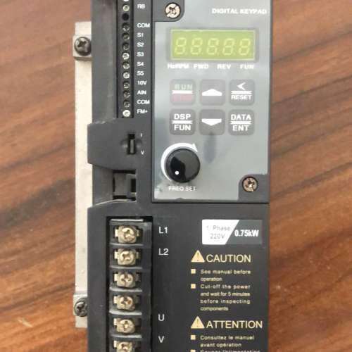 东变频器，，S310-201-H1D，0.75Kw2议价