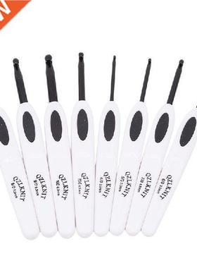 8PCS Sweater Needle Plastc Handle Black And Whte Wth