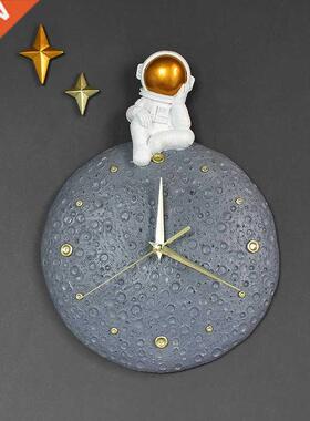 Modern Light Luxury stronut Wll Clock Personlity Dining