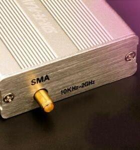 10KHz to 2GHz HF UHF VHF UV Wideband Full Band SDR RF Spectr