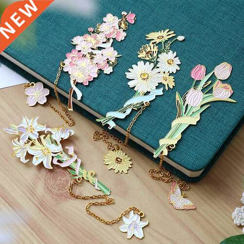 Delicate Girl Metal Bookmark Flower Brass Hollow Space Bookm